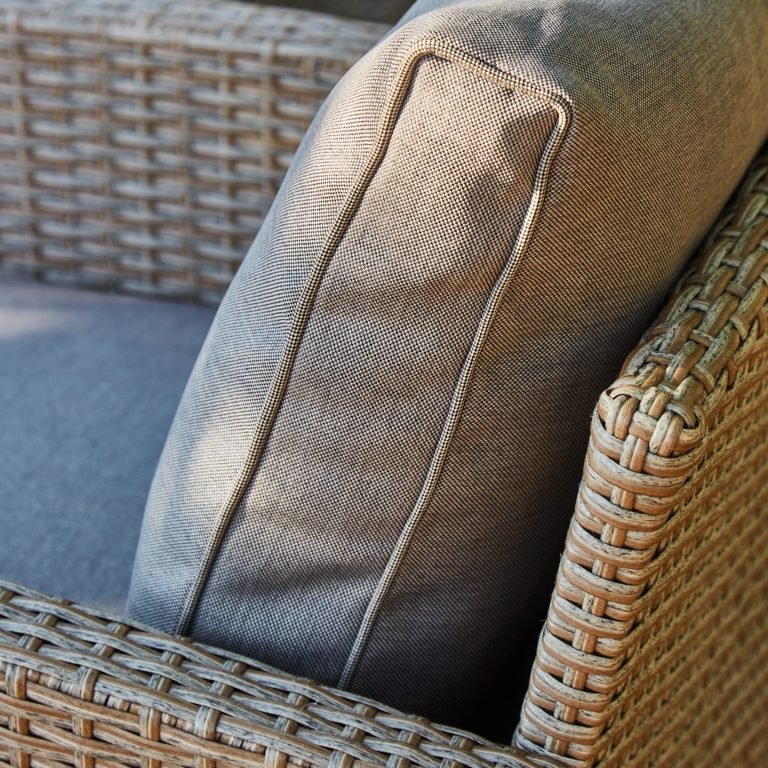 M011-FTS598-0010231 1