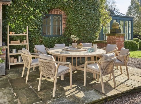 Conjunto mesa redonda jardín 150 cm y 8 sillas de madera y cuerda – Riviera