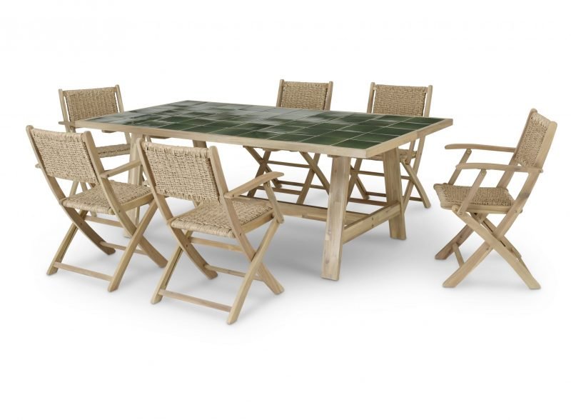 Garten-Essgruppe Holztisch und grüne Keramik 200×100 + 6 Stühle aus Holz und Rattan synthetischer Einlauf mit Armlehnen – Java Light