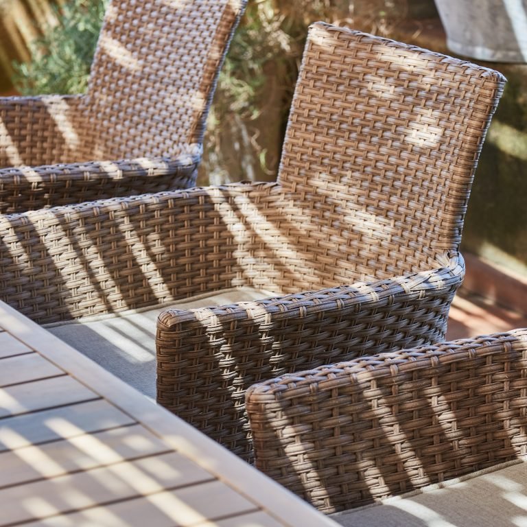 M011-FTS598-0010325 1