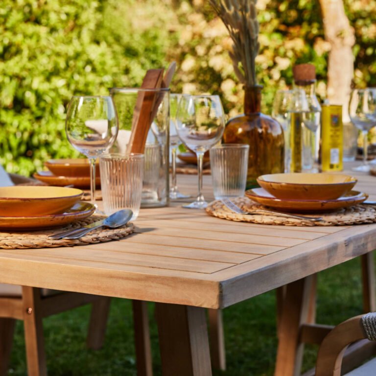mesa de madera de acacia