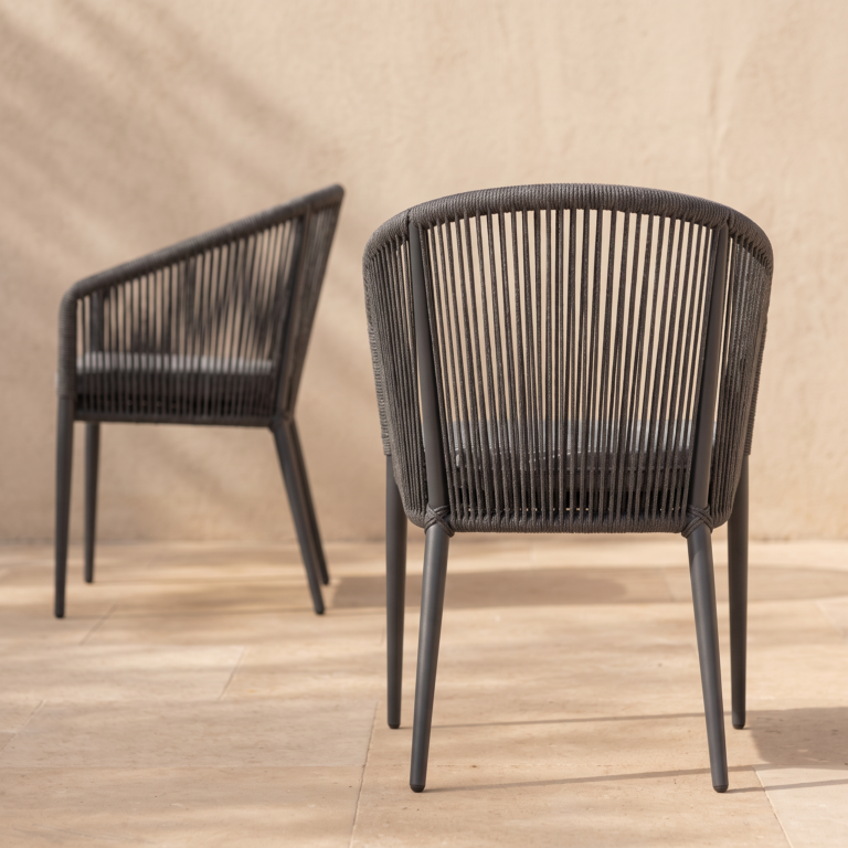 magnific_foto-detalle-de-las-silla_iGM0PxU3uK (1)