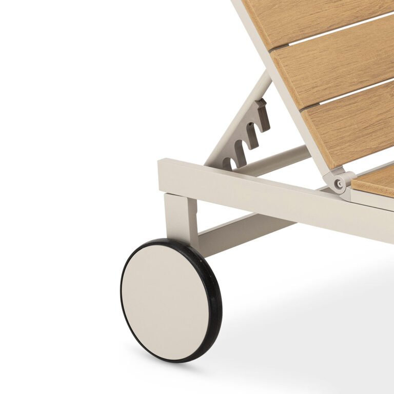 tumbona de jardin osaka beige_0004_set-de-2-tumbonas-y-mesa-beige-imitacion-madera (1)