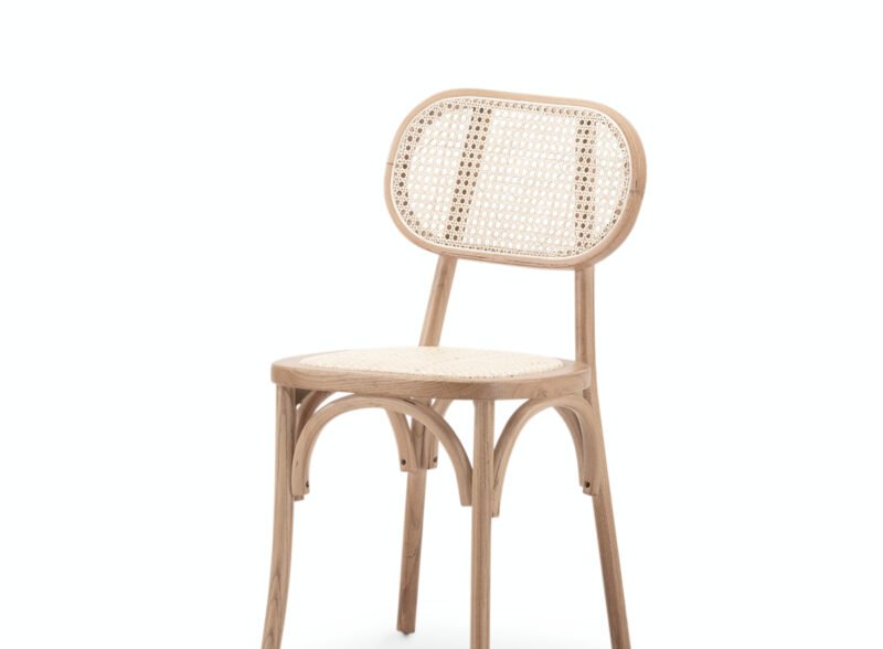 Silla de hostelería de madera y mimbre beige – Bushwick