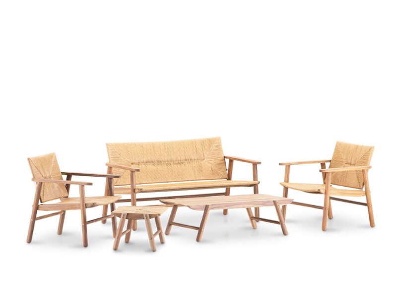 Set 4 Plazas de Madera y Ratán Con 1 Reposapies – Formentera Set 4 Plazas de Madera y Ratán Con 1 Reposapies – Formentera