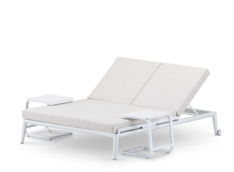 Double white aluminum sun lounger with cushion and bedside tables – Cabrera