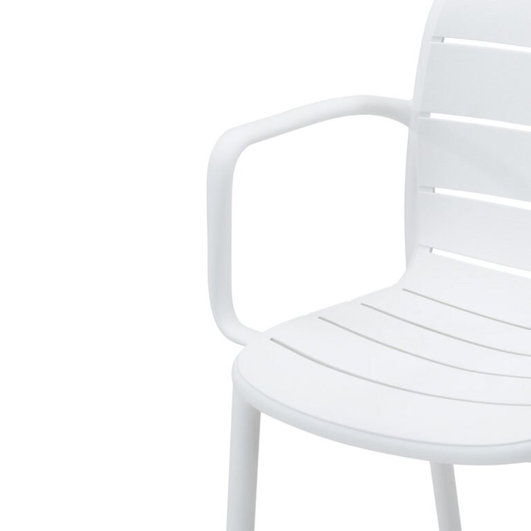 vermont_0066_set-Esszimmer-Garten-rund-4-Sitzer-weiß (1)